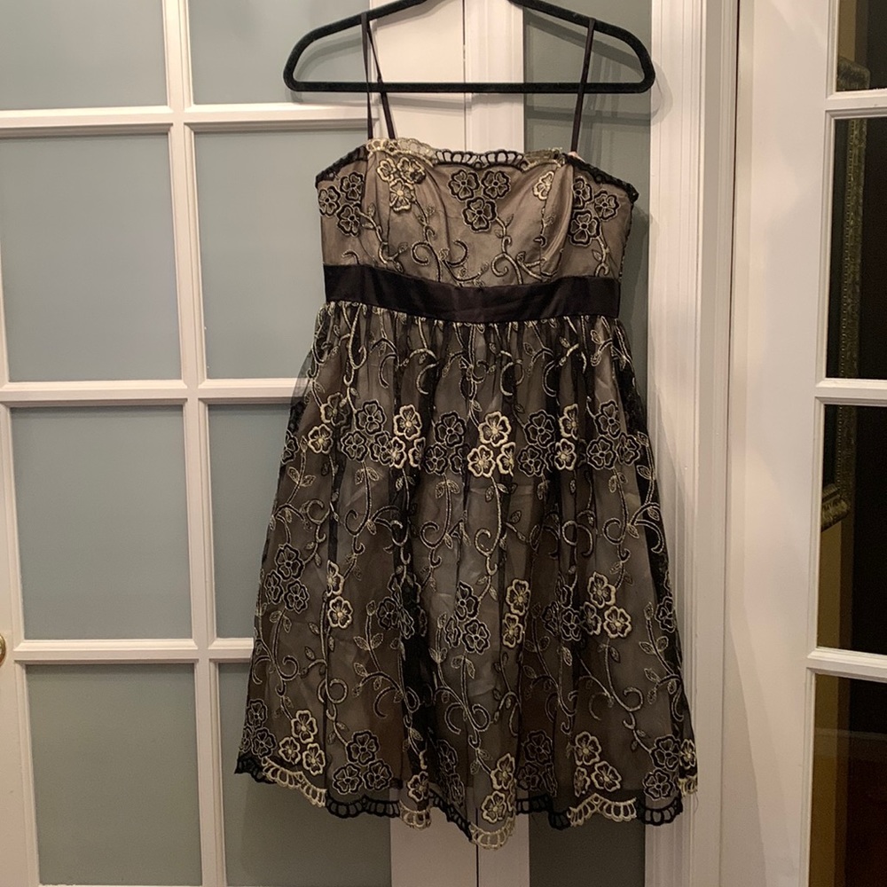 Gold black overlay spaghetti strap party dress size 8